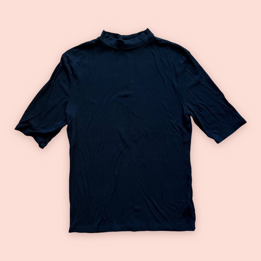 Black Mock Neck Quarter Sleeve Shirt Size Medium